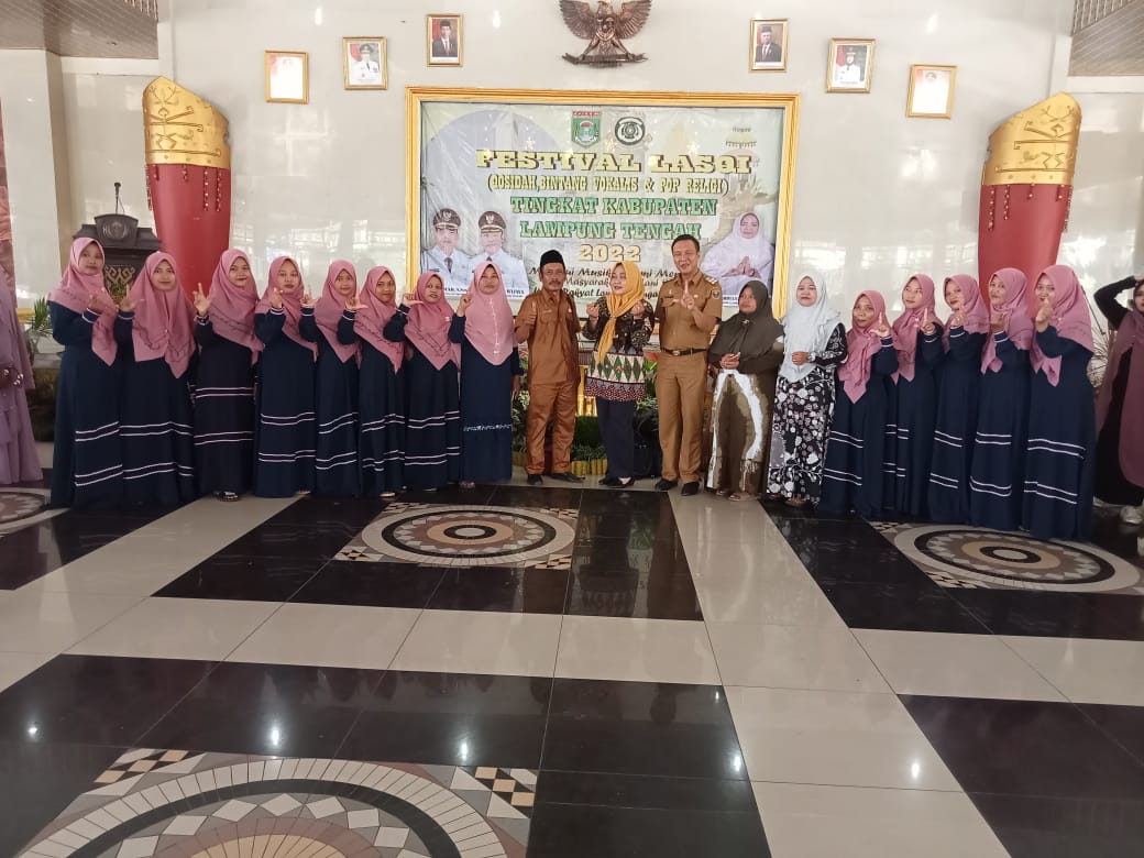 Sekcam Bandar Surabaya Bpk Hendra Kurniawan,SE. mendampingi Peserta Lomba Hadroh Sekabupaten Lampung Tengah Di Nuo Balak Gunung Sugih